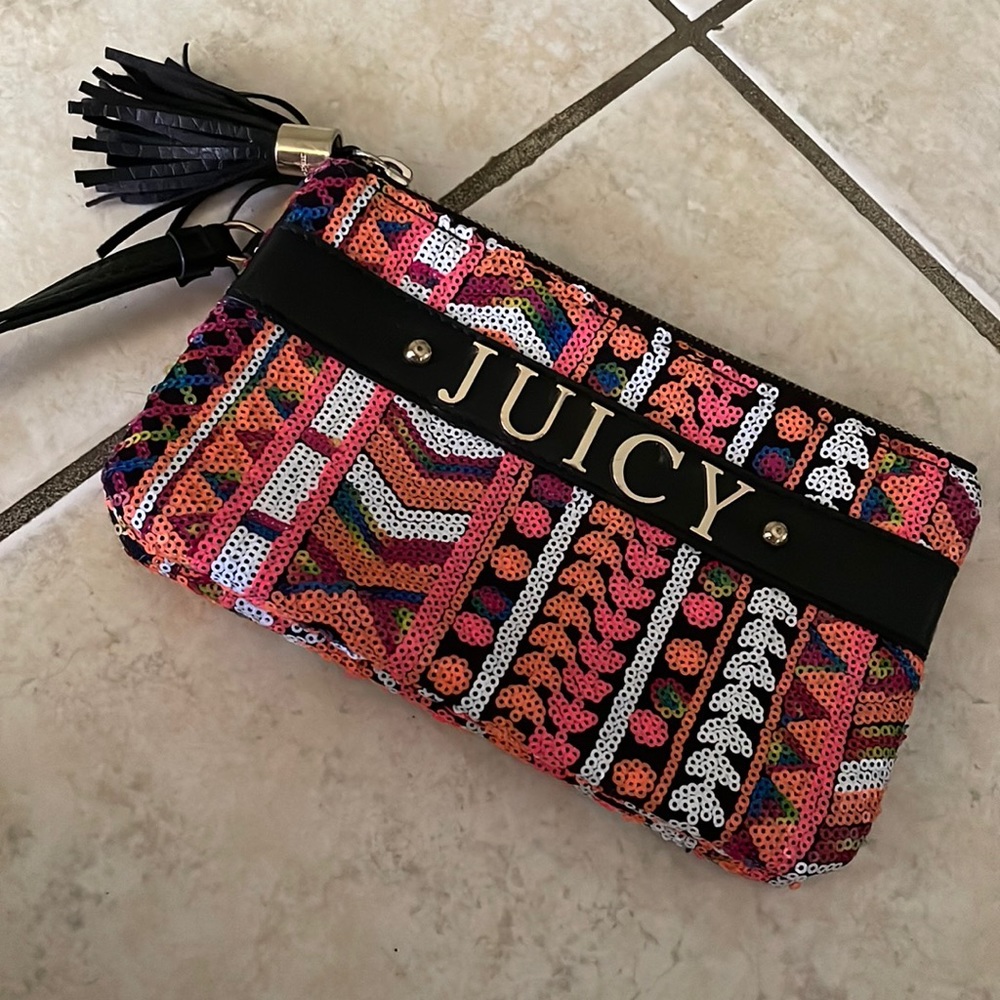 Double pouch juicy couture wristlet